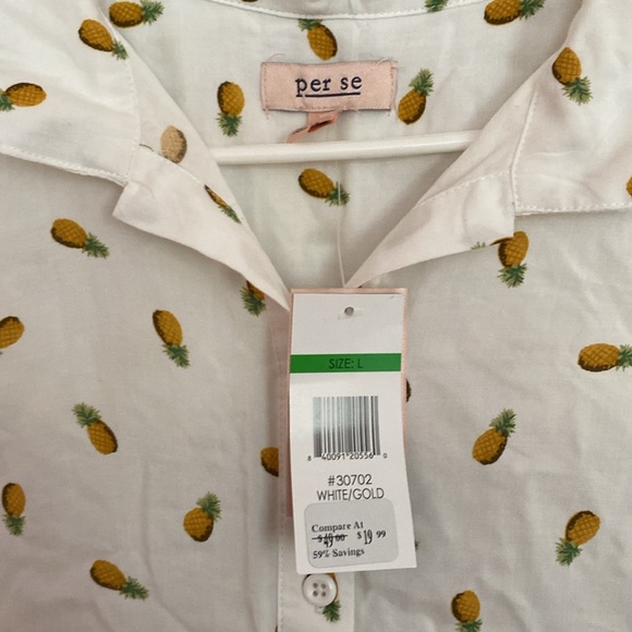 Per Se Women’s Pineapple Print Button down - Picture 2 of 3